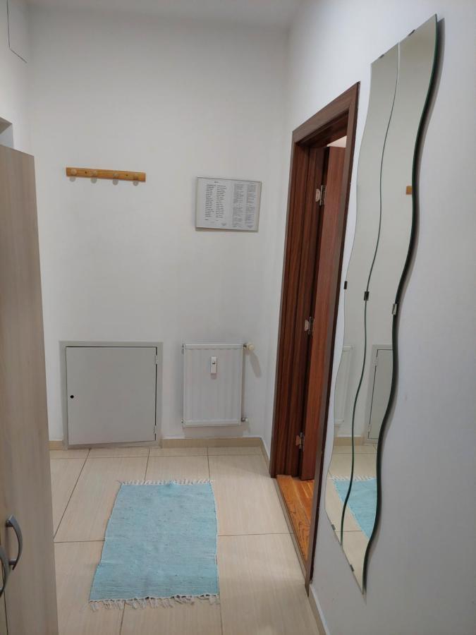 Smiley 2 - Subotica Centar Apartment Bagian luar foto